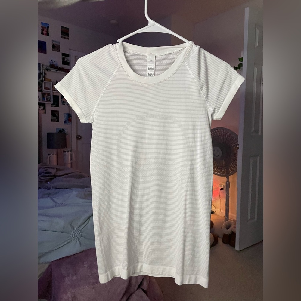 White Lulu Short Sleeve Swiftly